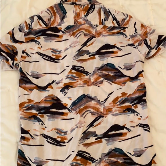 Zara short sleeve button down abstract shirt - Picture 3 of 3